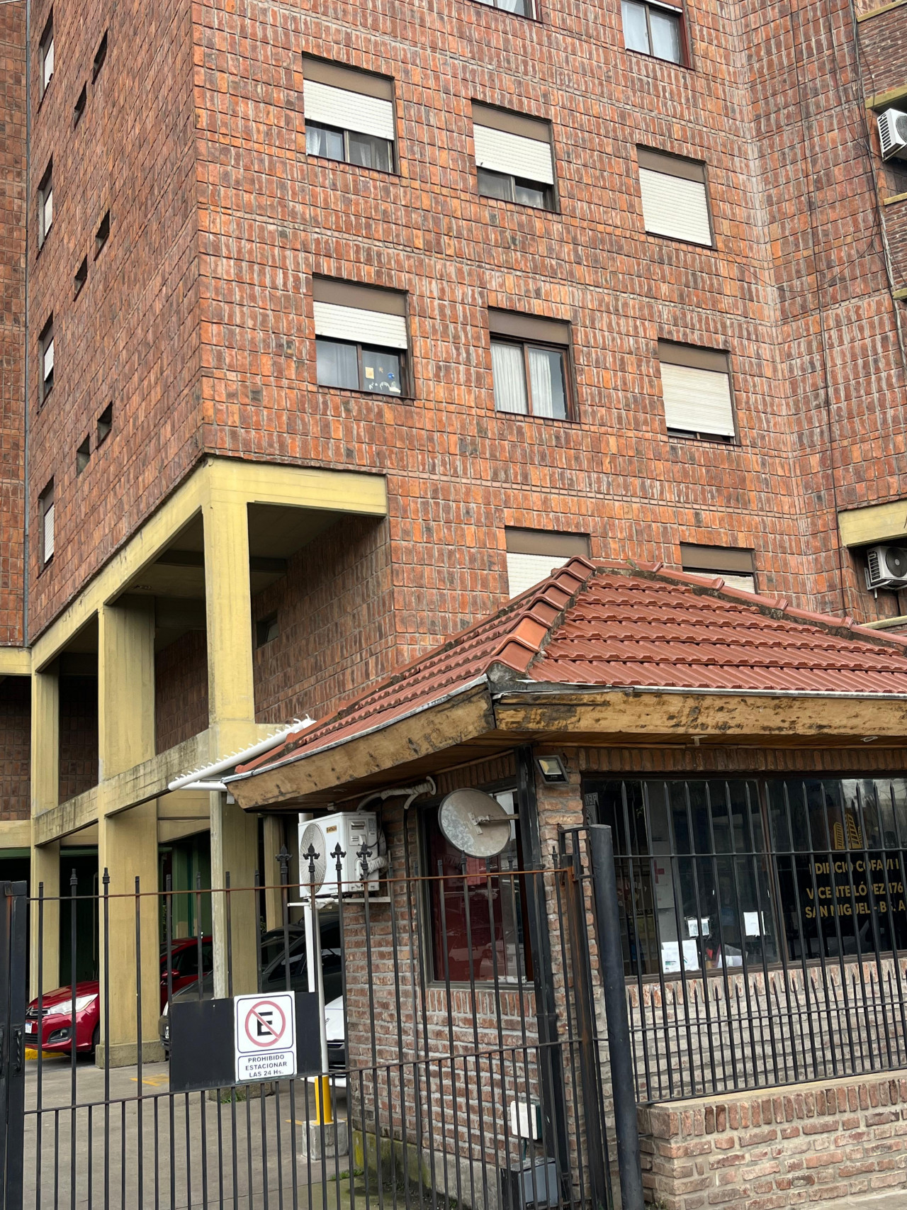DEPTO 4 AMBIENTES - VTE LOPEZ AL 1700 - SAN MIGUEL