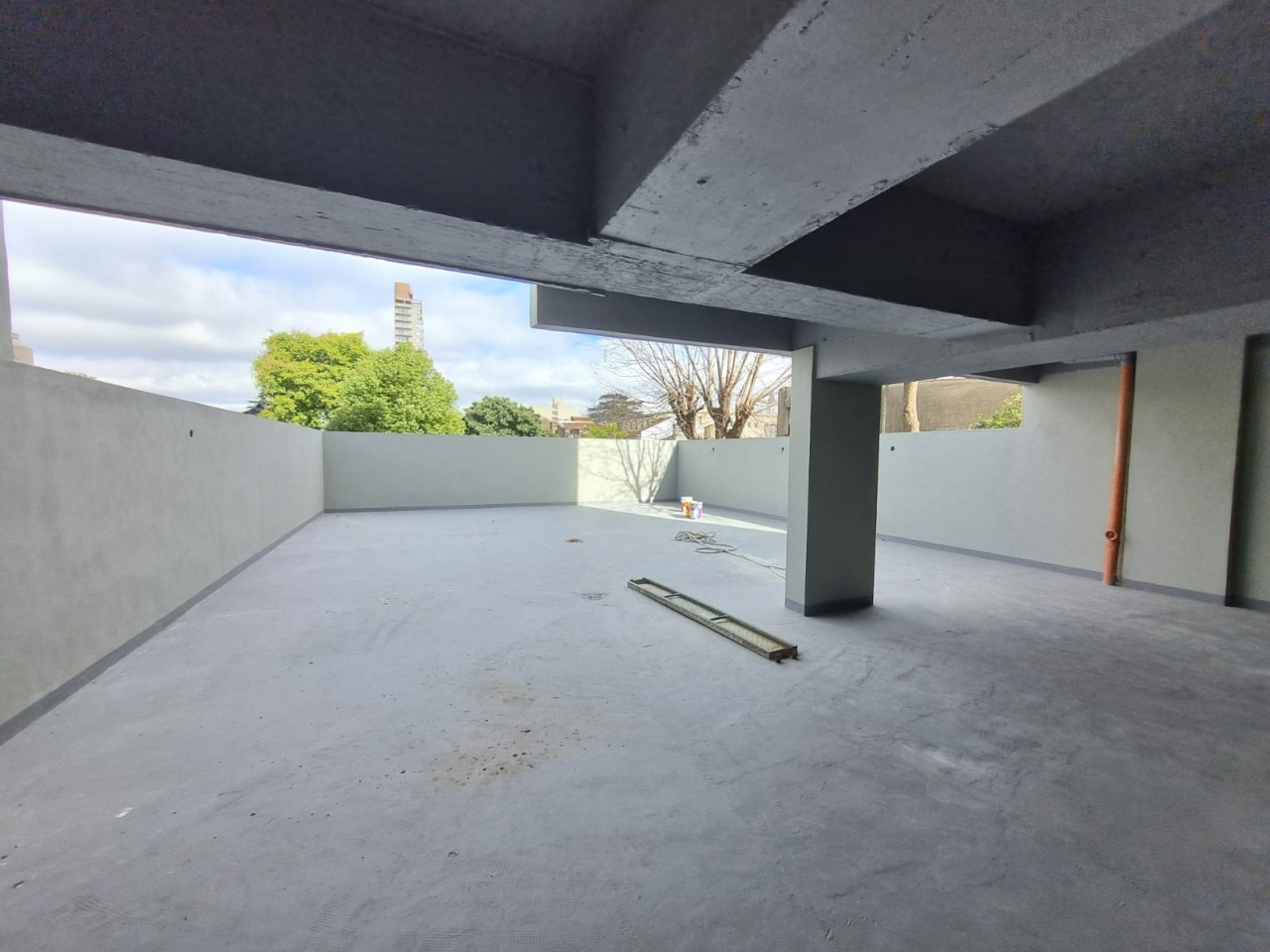 espacio comun edificio en 1er piso