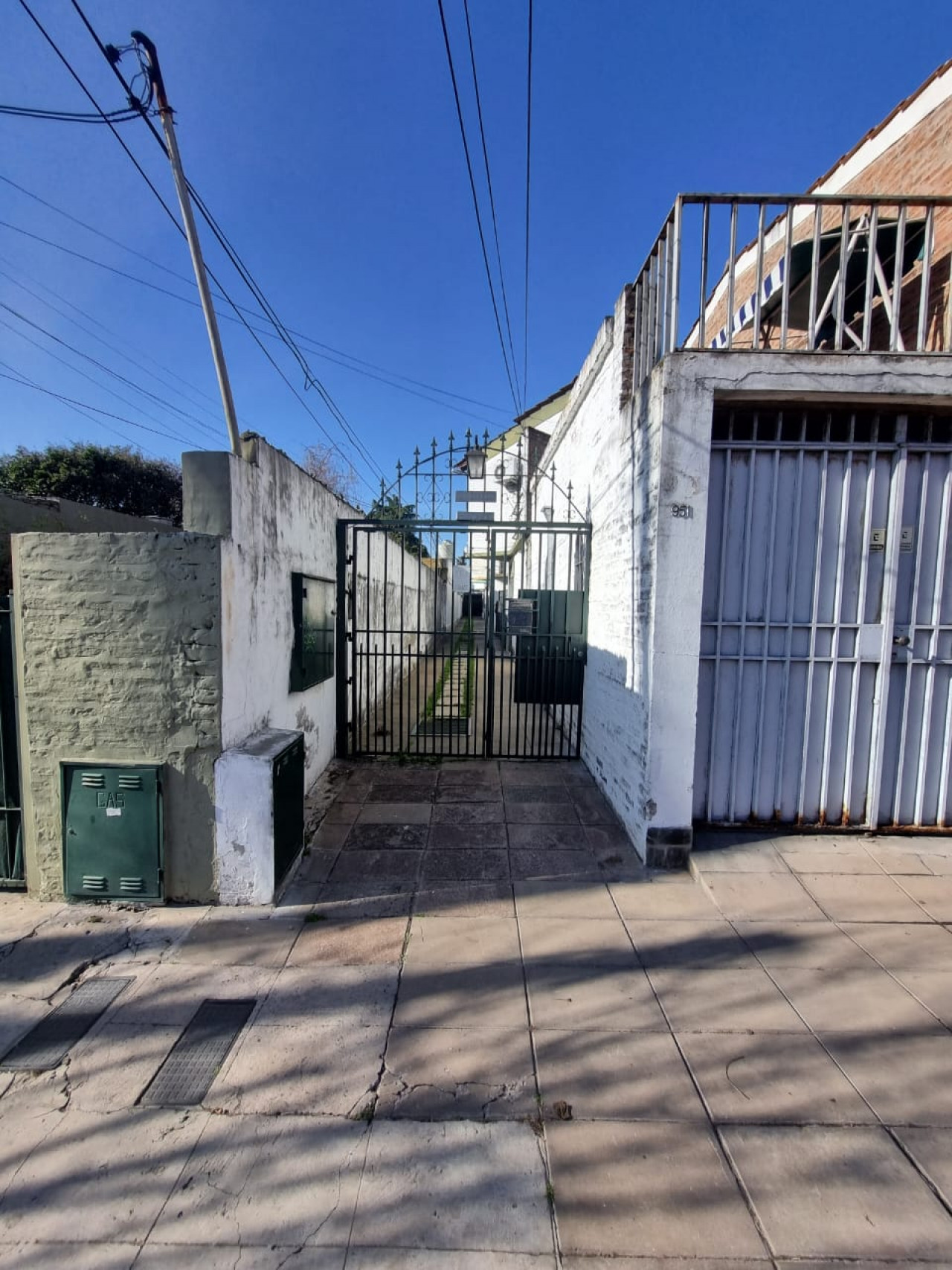 Hermoso duplex 2 dormitorios y 2 baños - con patio - en San Miguel