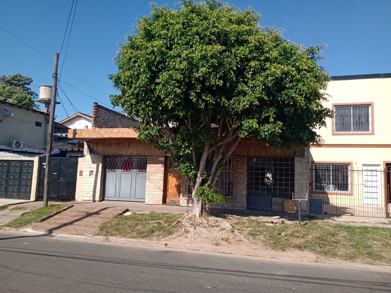 3 casas con local